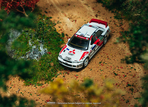 Load image into Gallery viewer, (Pre-order) Tarmac Works Mitsubishi Lancer Evolution II Hong Kong Beijing Rally
