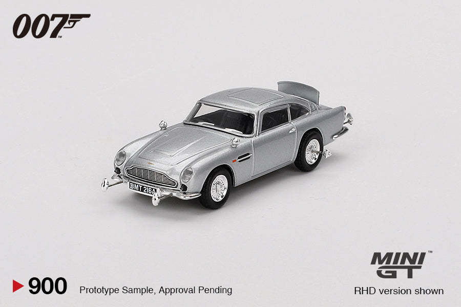 Mini GT #900 1/64 007 Aston Martin DB5 Goldfinger with Poster Cards