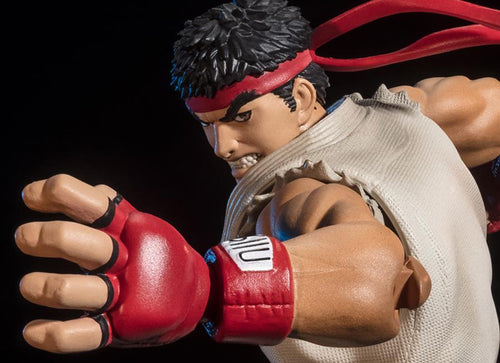Load image into Gallery viewer, Bandai Tamashii S.H.Figuarts Street Fighter RYU Outfit 2 Figure
