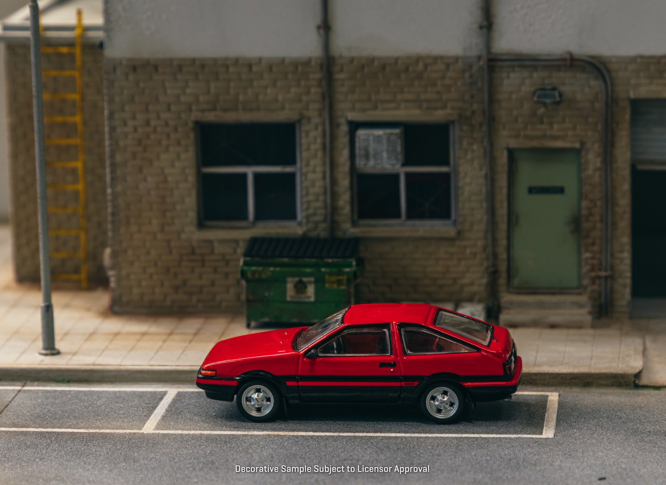 Tarmac Works 1/64 Toyota Sprinter Trueno (AE86) Red/Black Model Car