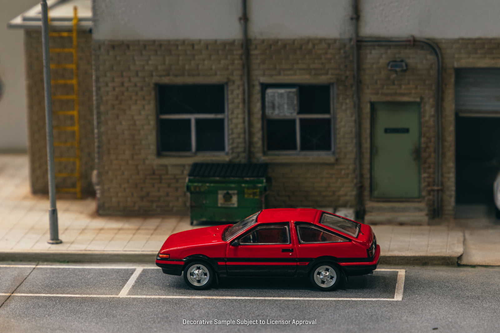 Tarmac Works 1/64 Toyota Sprinter Trueno (AE86) Red/Black Model Car