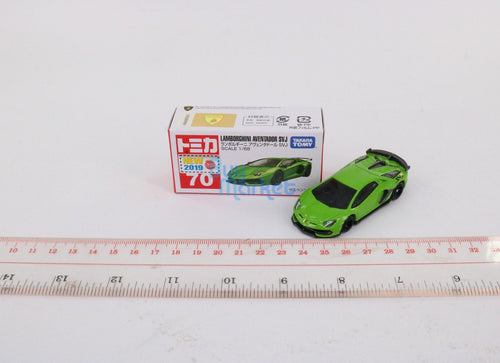 Load image into Gallery viewer, Takara Tomy Tomica #70 Lamborghini Aventador SVJ 1/68 Mini diecast toy car
