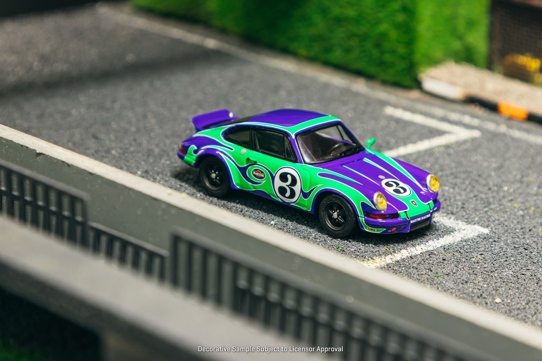 (Pre-order) Tarmac Works 1:64 Porsche 911 2.8 RSR  Psychodelic Diecast Model Car