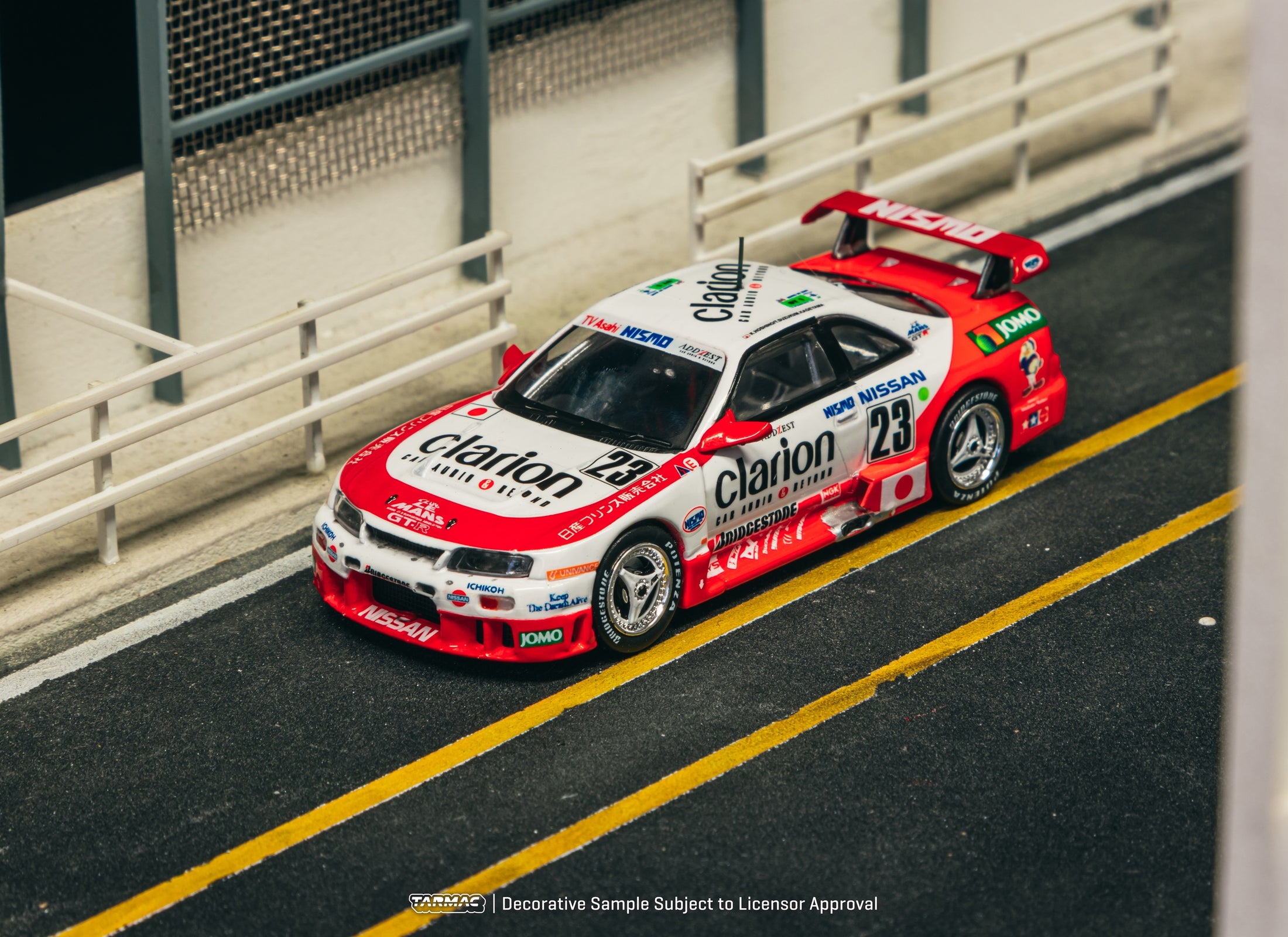 Tarmac Works Nissan NISMO GT-R LM 24h of Le Mans 1995 Presentation