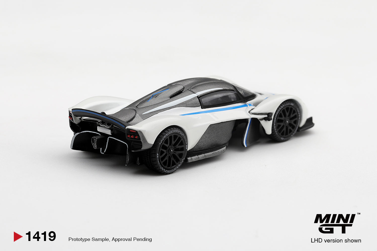 (Pre-order) Mini GT #1419 Aston Martin Valkyrie Escaping White Diecast Model Car