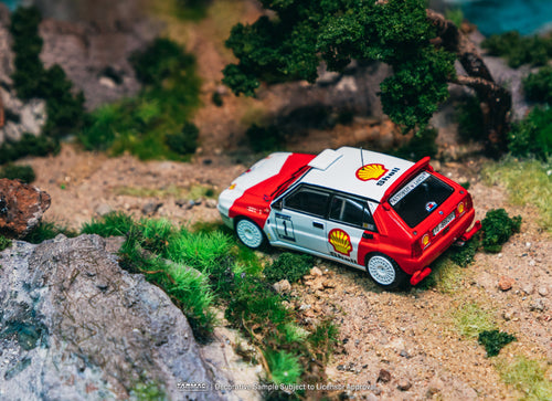 Load image into Gallery viewer, (Pre-order) Tarmac Works 1/64 Lancia Delta HF Integrale Mogürt-Salgó Rallye 1993
