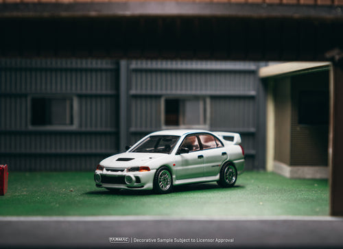 Load image into Gallery viewer, (Pre-order) Tarmac Works 1/64 Mitsubishi Lancer RS Evolution IV White Diecast
