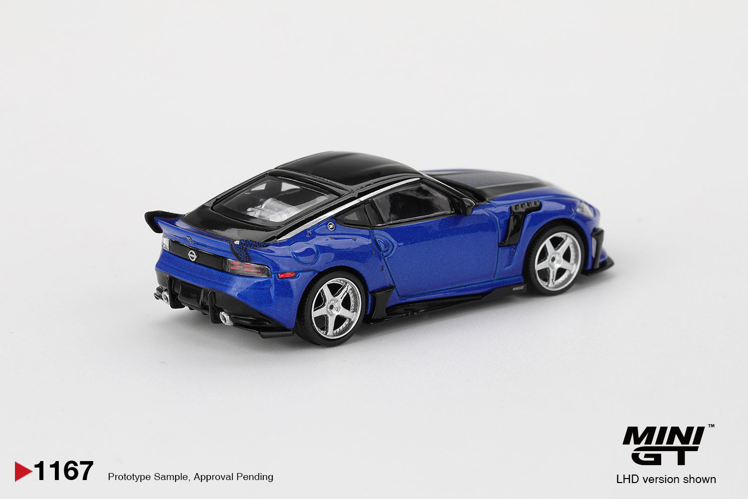MINI GT #1167 Nissan Z VeilSide FFZ400 Seiran Blue LHD Model Car