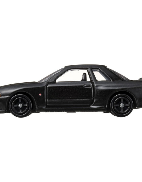 Load image into Gallery viewer, Takara Tomy Tomica 1/59 #48 Nissan Skyline GT-R (BNR32) Diecast Model Car
