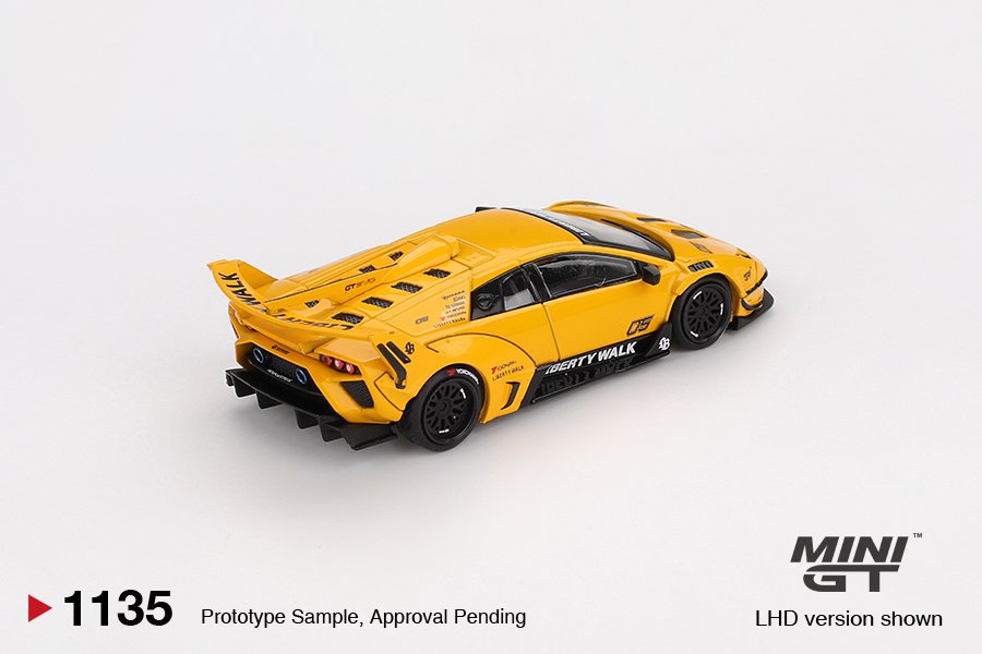MINI GT #1135 LB-Silhouette WORKS MURCIELAGO GT Evo Yellow LHD