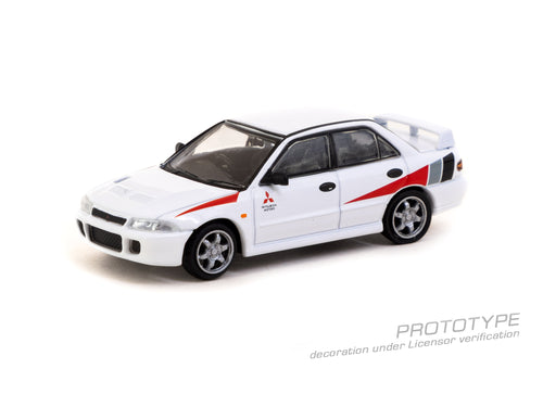 Load image into Gallery viewer, Tarmac Works 1/64 Mitsubishi Lancer RS Evolution White Lamley Model
