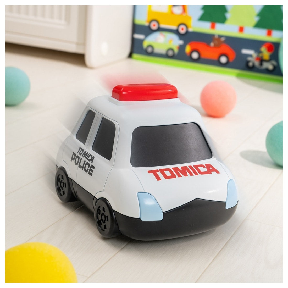 Takara Tomy Light & Sound! Tomica Chase Patrol Car For Kids (8 months or above)
