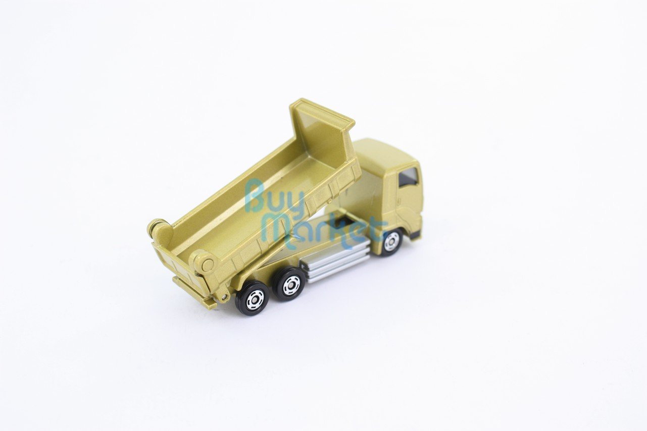 Takara Tomy Tomica #101 Isuzu Giga Dump Truck 8CM Diecast Toy Car Japan