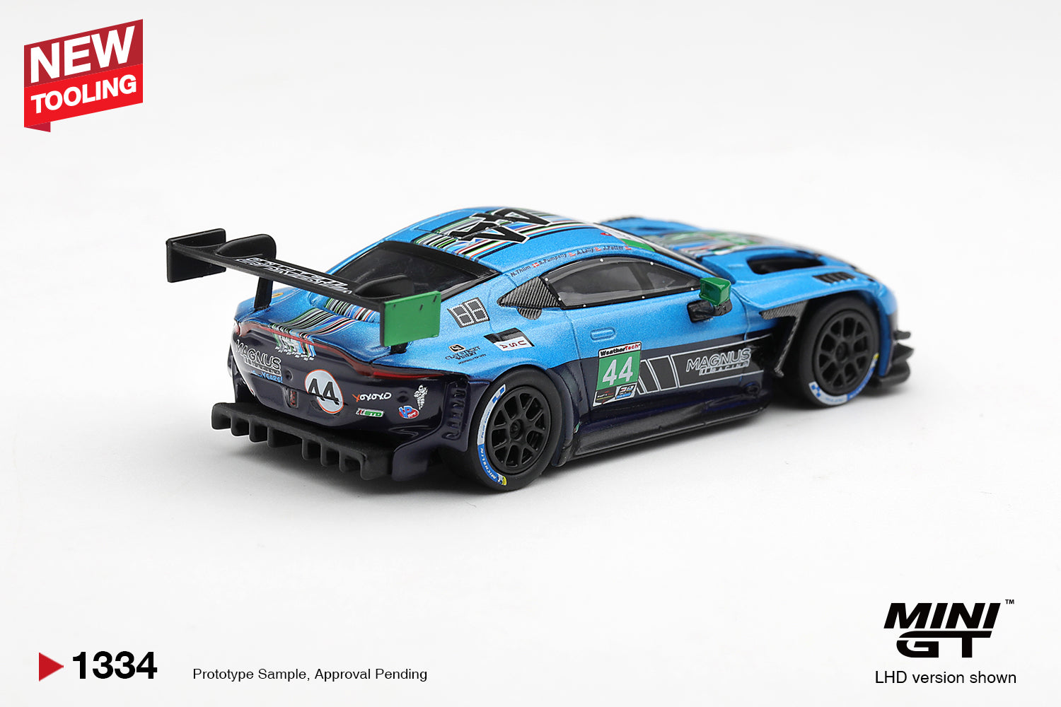 (Pre-order) Mini GT #1334 Aston Martin Vantage GT3 Evo#44 Magnus Racing 2025IMSA