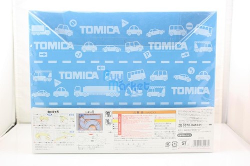 Tomica World Takara Tomy 3D Panorama Bag Case Playset can contain 19 car diecast