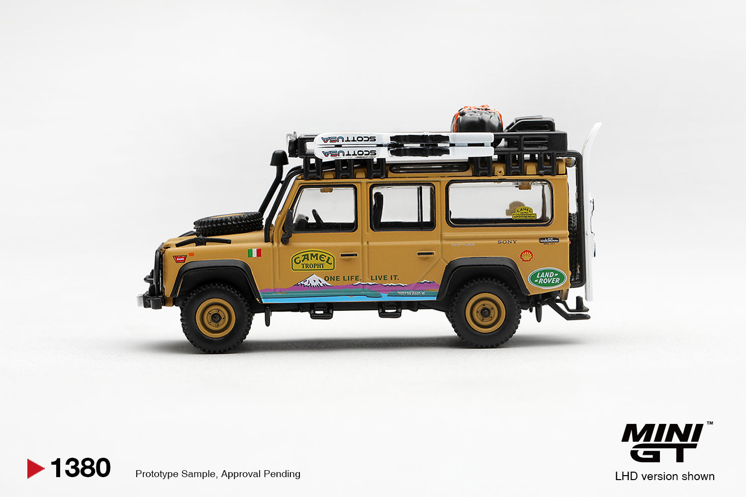 (Pre-order) Mini GT #1380 Land Rover Defender 110 1998 Camel Trophy Italy LHD