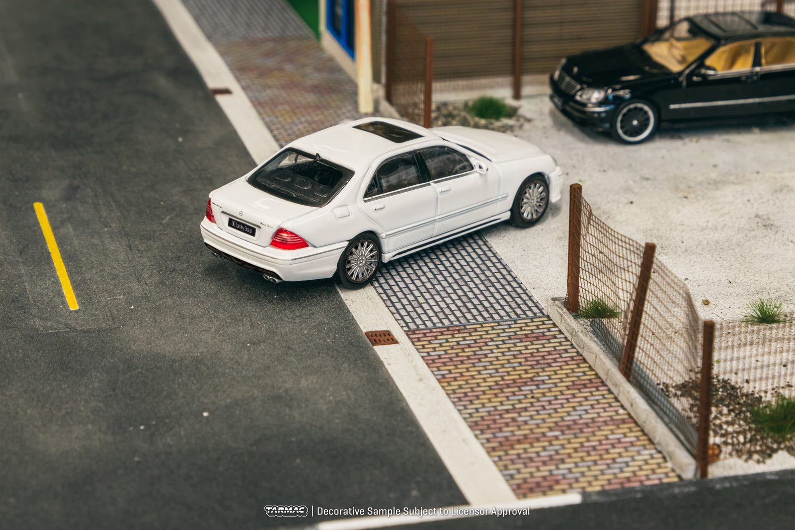 Tarmac Works 1/64 Mercedes-Benz S-Class Wald Alabaster White Car